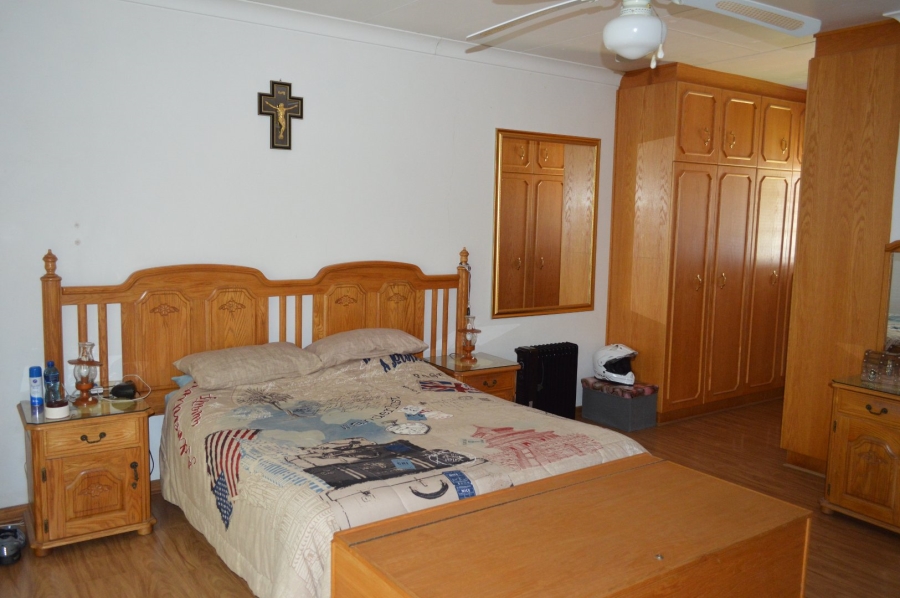 4 Bedroom Property for Sale in Flamwood North West